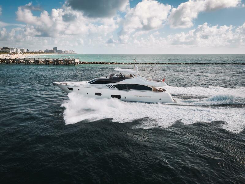 Lady Nelly 87ft 2014 Ferretti Yachts Yacht For Sale Reel Deal Yachts Yachts for Sale Marinas Charters Custom Yacht Builds